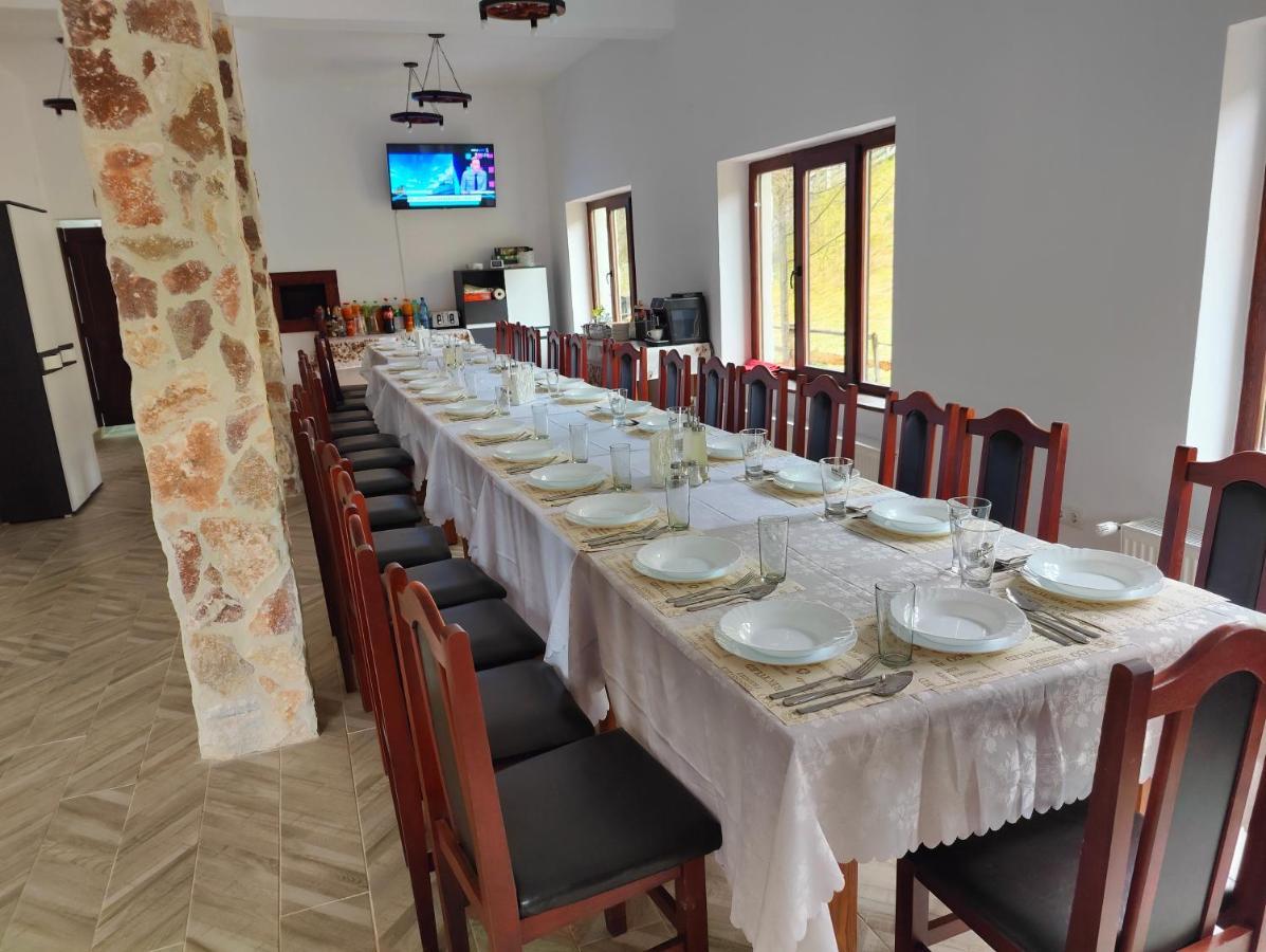 Pensiunea Trei Brazi Arieşeni Exterior foto