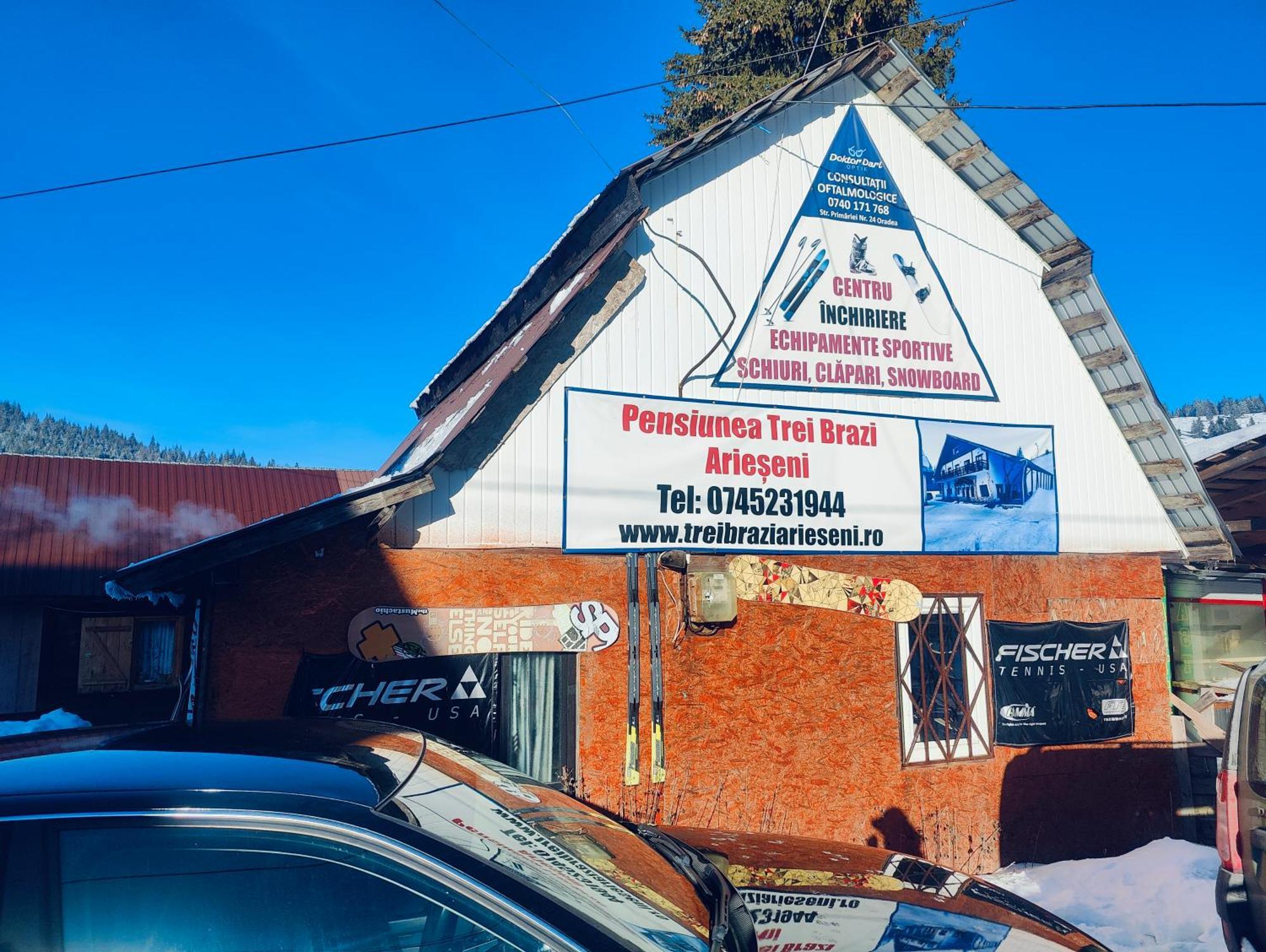 Pensiunea Trei Brazi Arieşeni Exterior foto